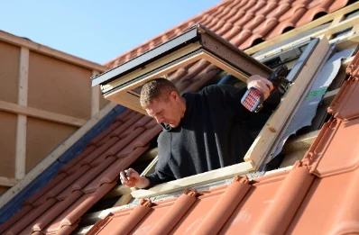 Pose de fenêtres de toit Velux à Courgenard